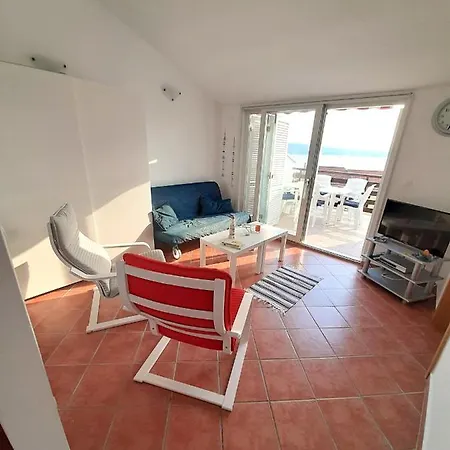 Apartament Rentfox -