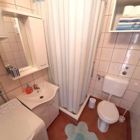 Rentfox - Apartman *